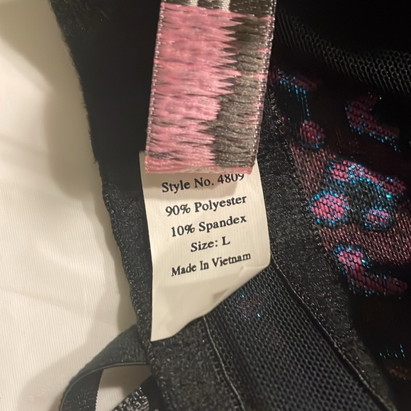 Lingerie - Picture 6 of 6